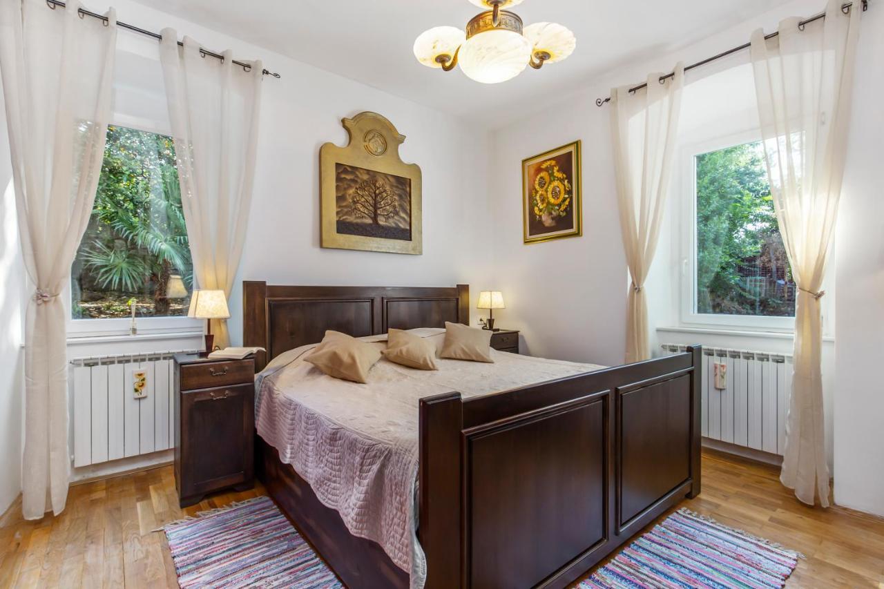Villa Carolina غييكا المظهر الخارجي الصورة