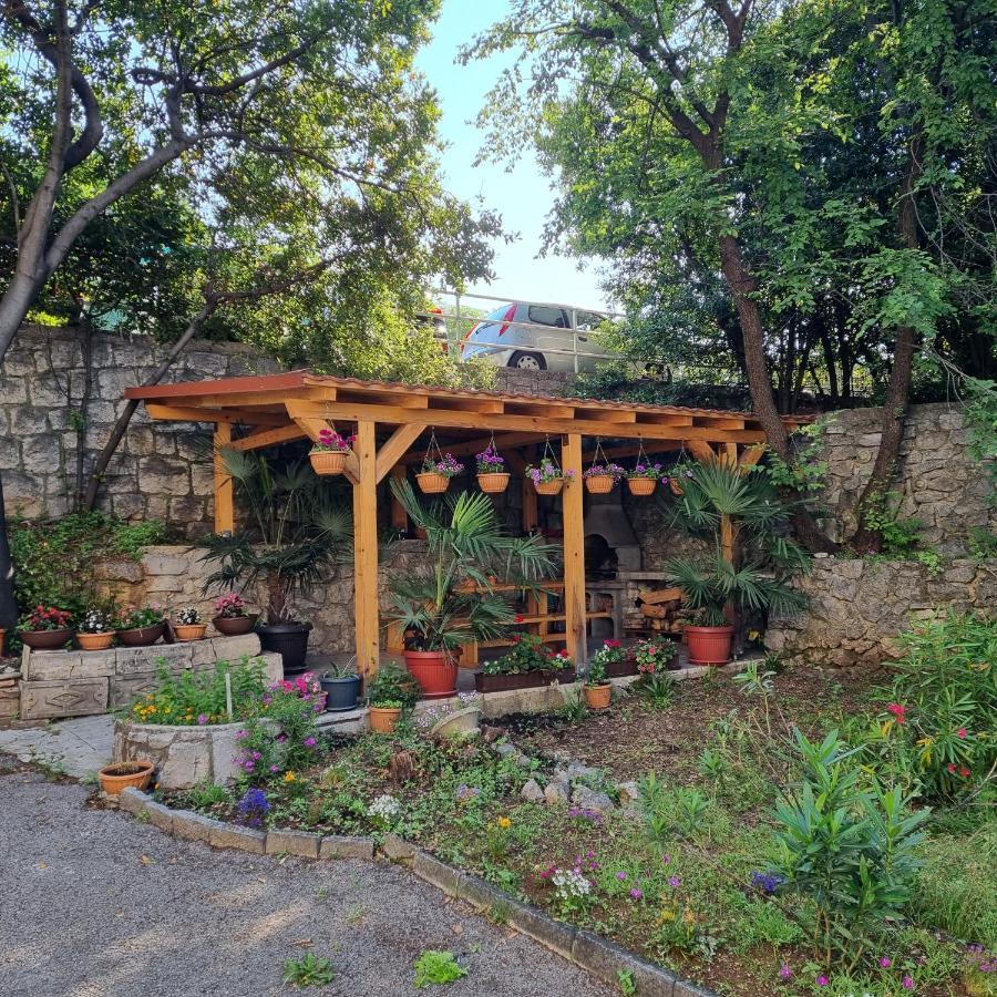 Villa Carolina غييكا المظهر الخارجي الصورة