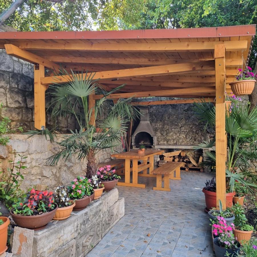 Villa Carolina غييكا المظهر الخارجي الصورة
