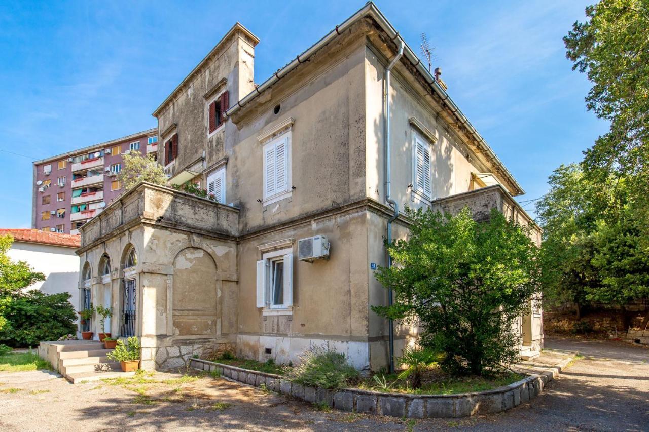 Villa Carolina غييكا المظهر الخارجي الصورة