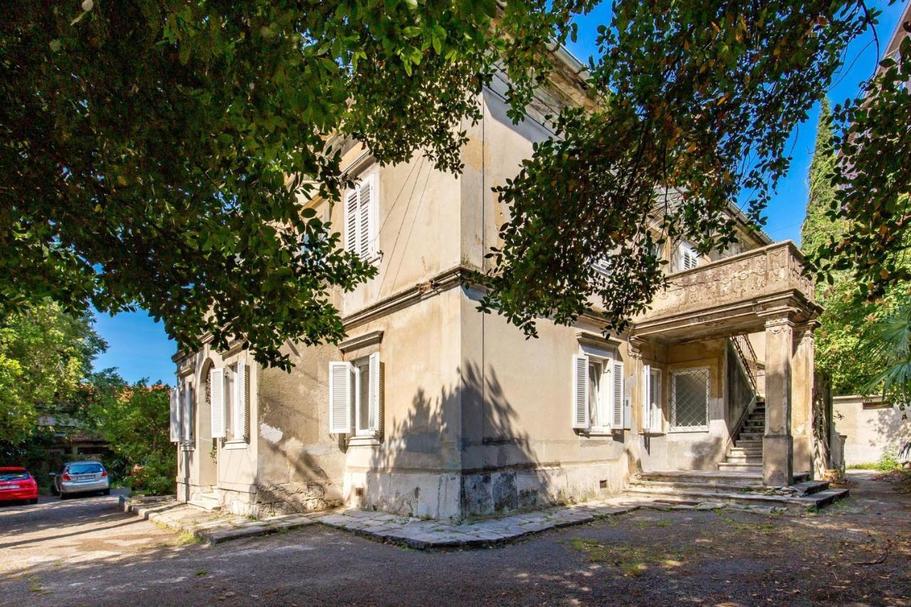 Villa Carolina غييكا المظهر الخارجي الصورة